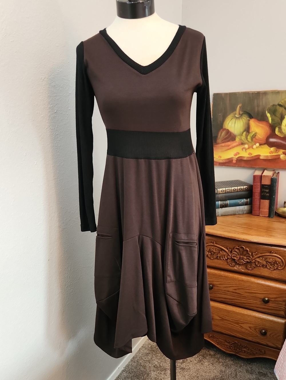 Inizio Chocolate Brown And Black Lagenlook Conservative Dress Ribbed Sleeves